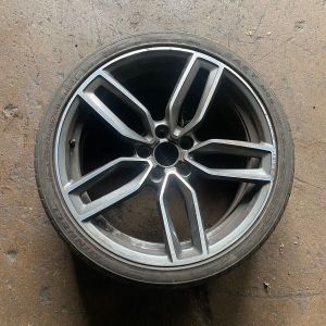 AUDI S3 19” SALOON V SPOKE ALLOY WHEELS WITH TYRES 8V0601025AB 235/35/ZR19